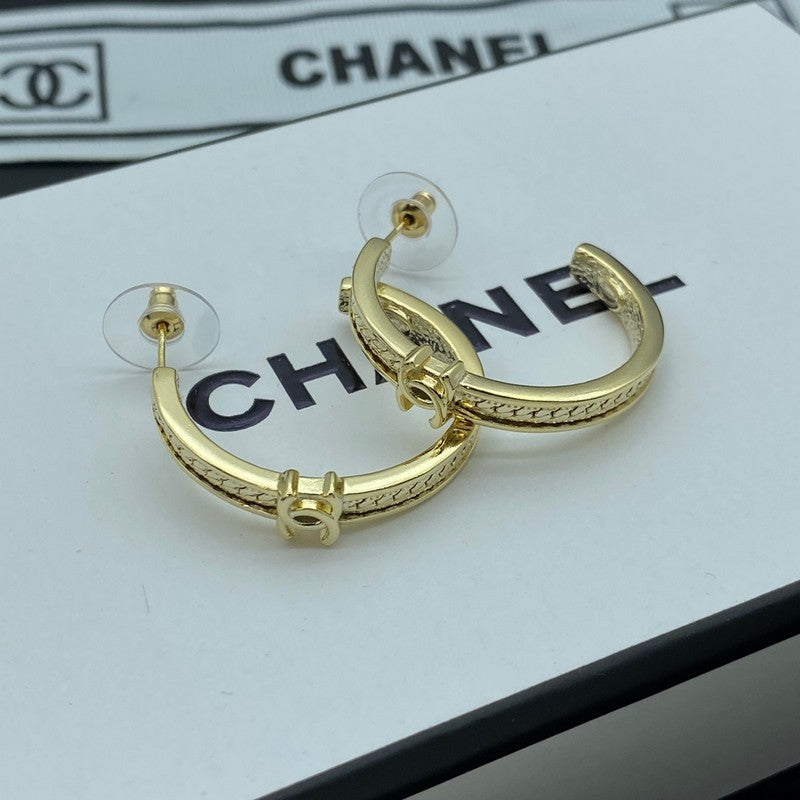18K Chanel Circle Zircon Earrings