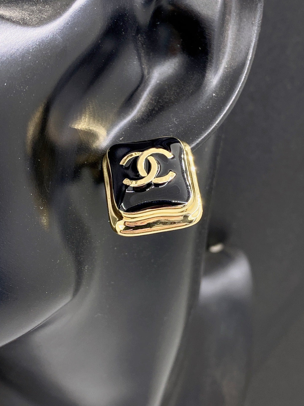18K Square Chanel Earrings