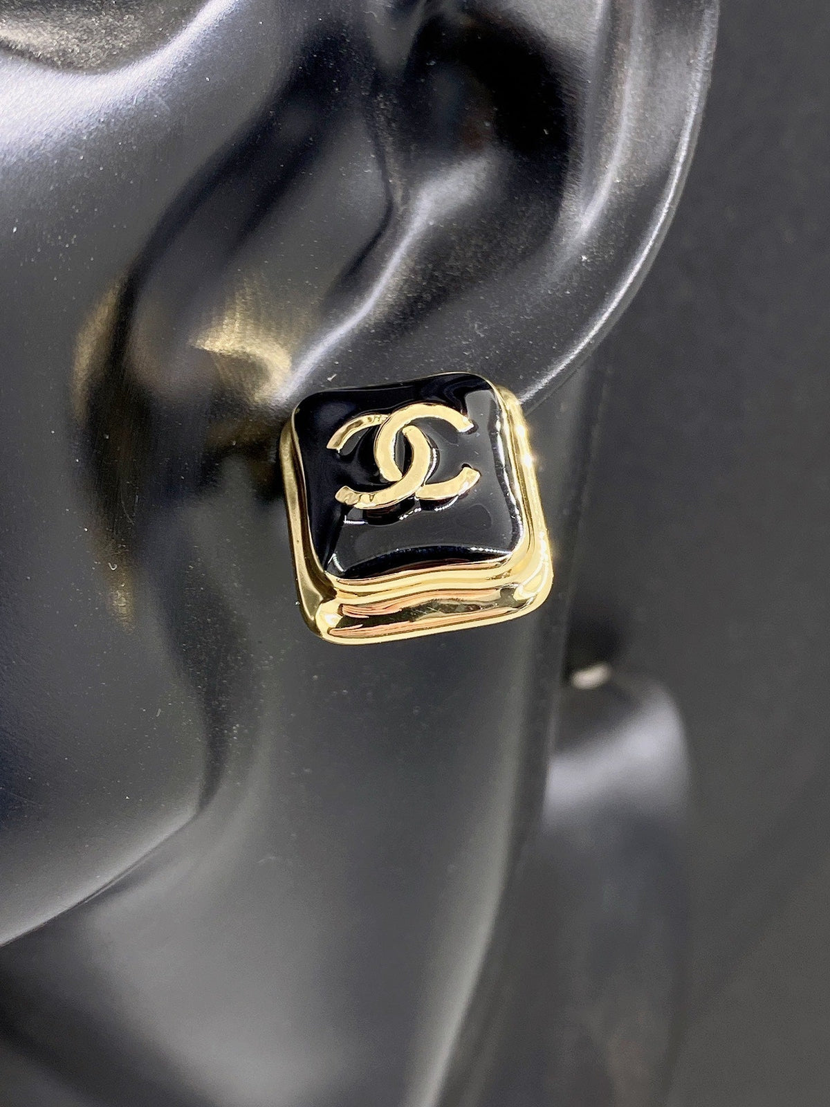 18K Square Chanel Earrings