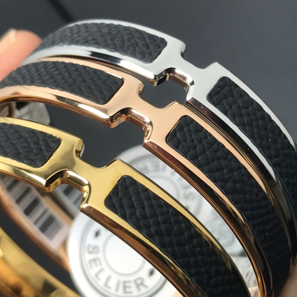 18K Olympe Black Hermès Bracelet