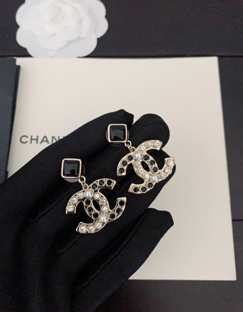 18K Chanel Black Crystals Earrings