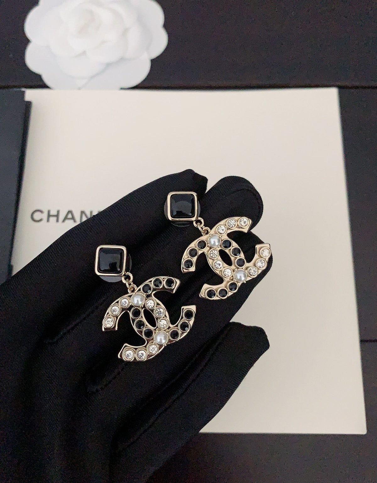 18K Chanel Black Crystals Earrings
