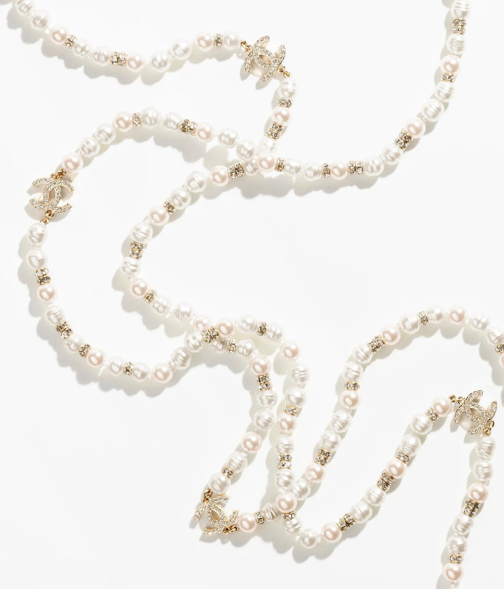 18K Chanel Pearl Choker Necklace