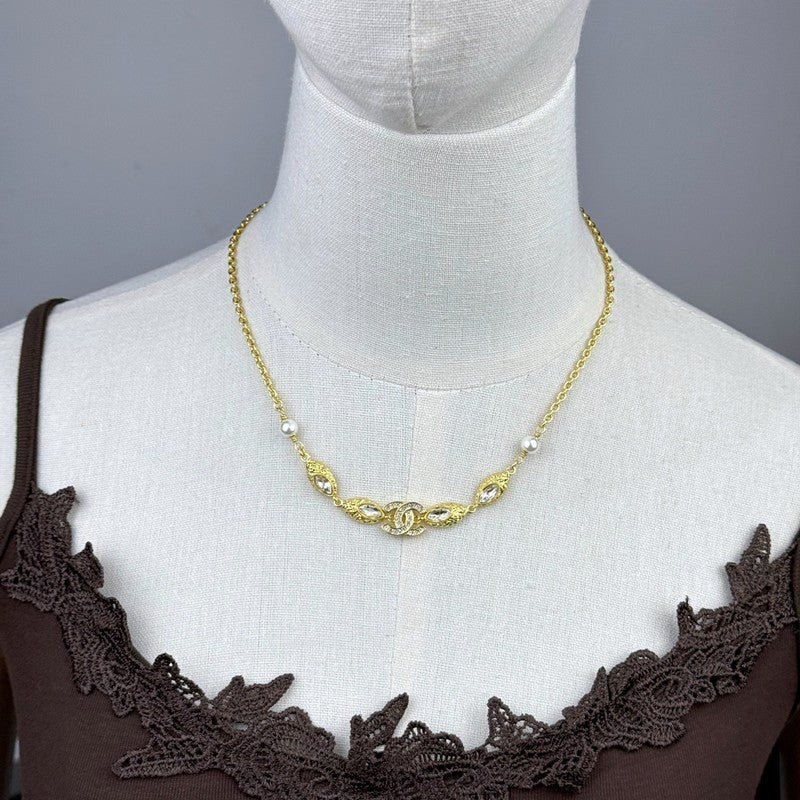 18K Chanel 26C Crystal Gold Necklace