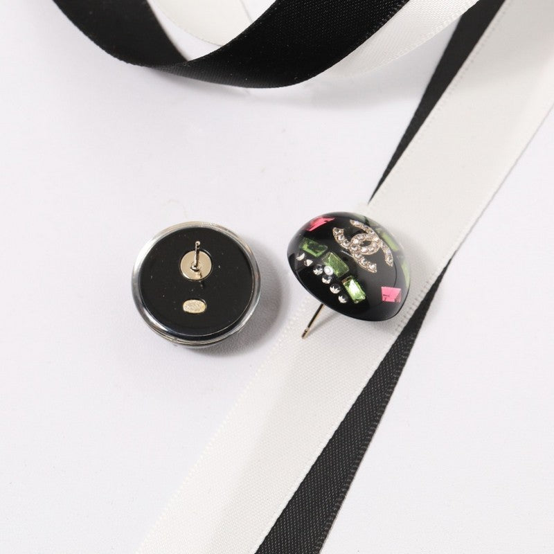 18K Chanel Black Round Earrings