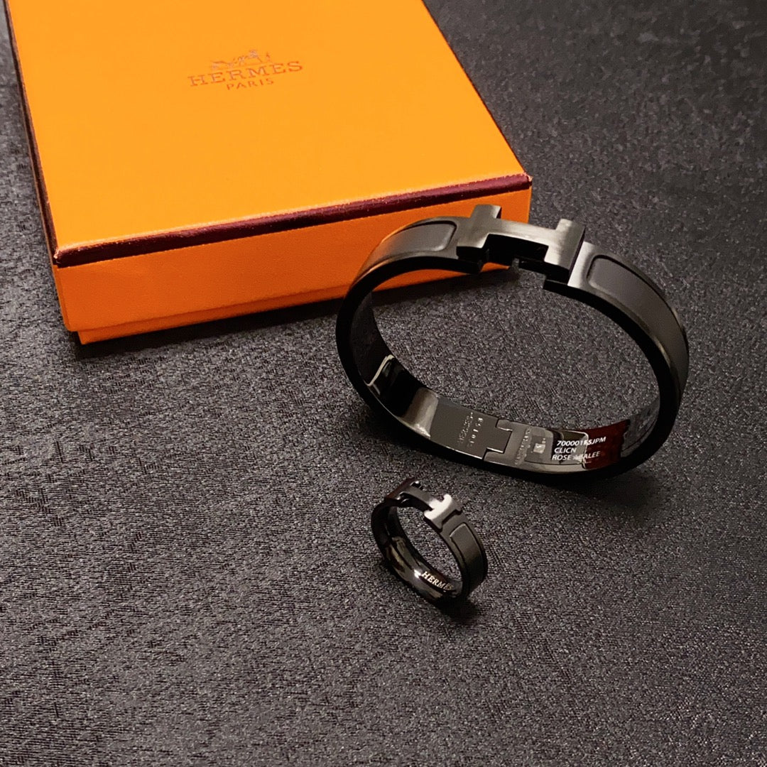 Hermès Clic HH So Black Ring