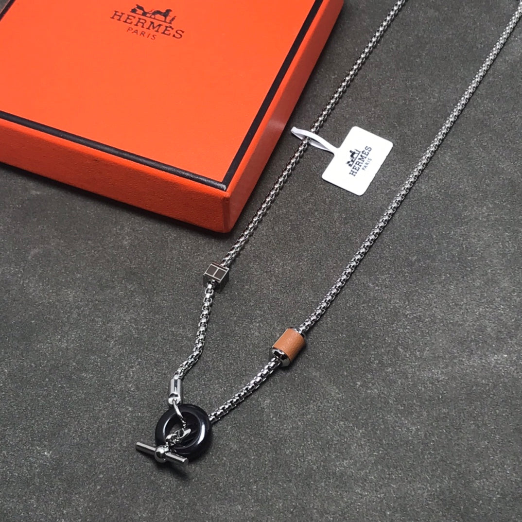 18K Meli-Melo Hermès Necklace