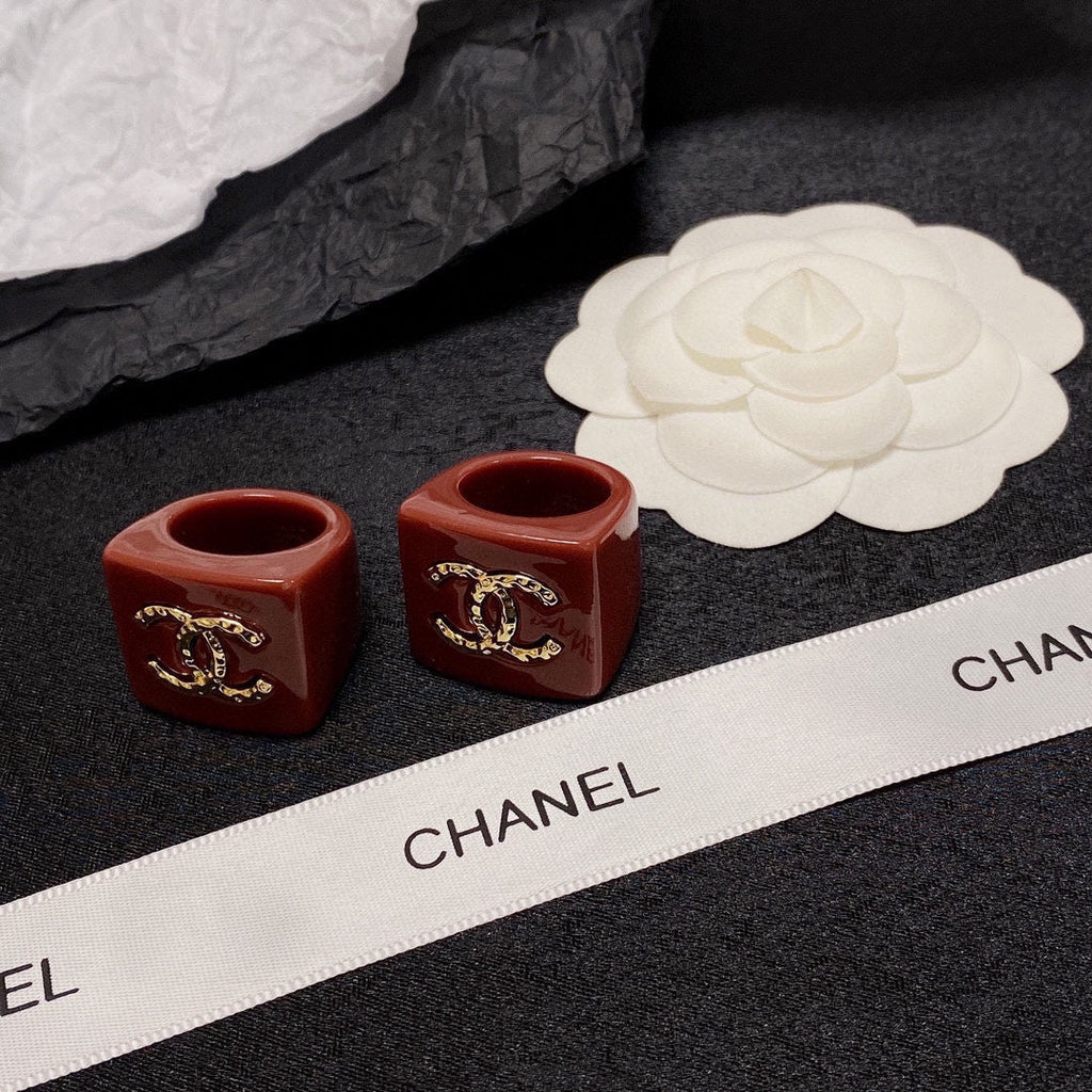 18K Chanel Vintage Red Ring