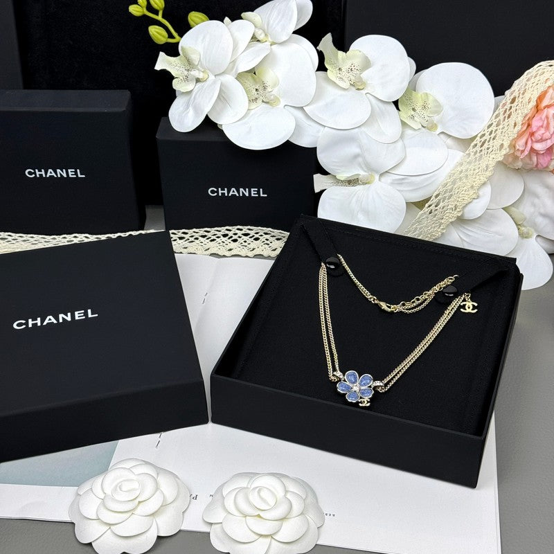 18K Chanel 26C Blue Flower Choker Necklace
