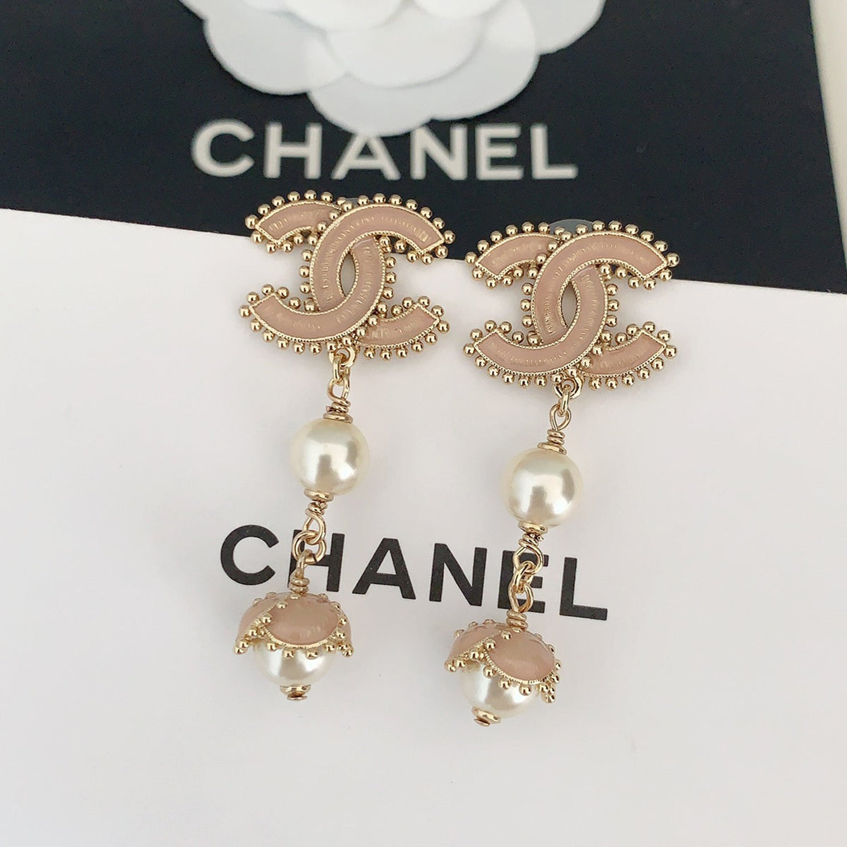18K Chanel Pearl Crystals Earrings