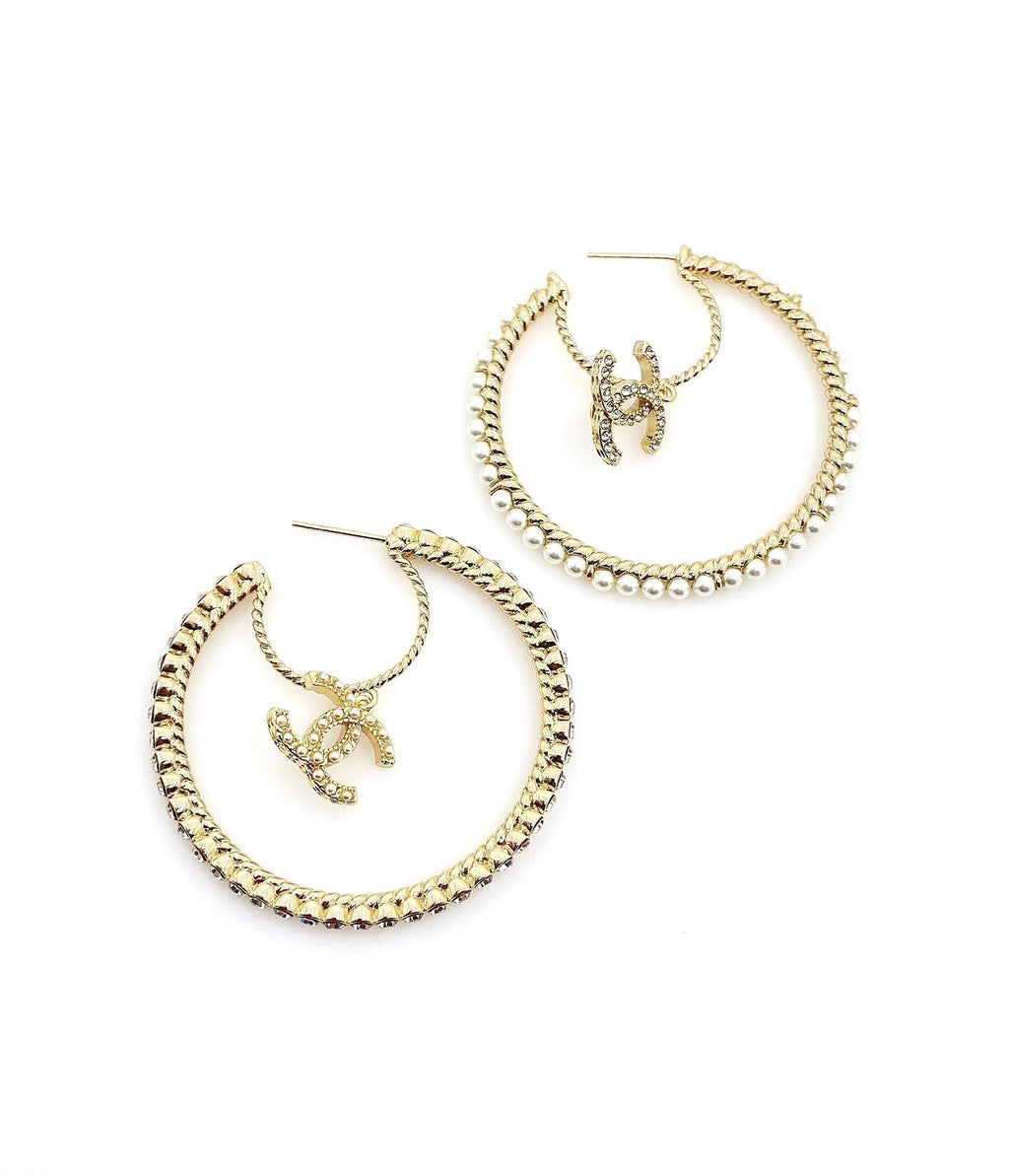 18K Chanel Circle Earrings