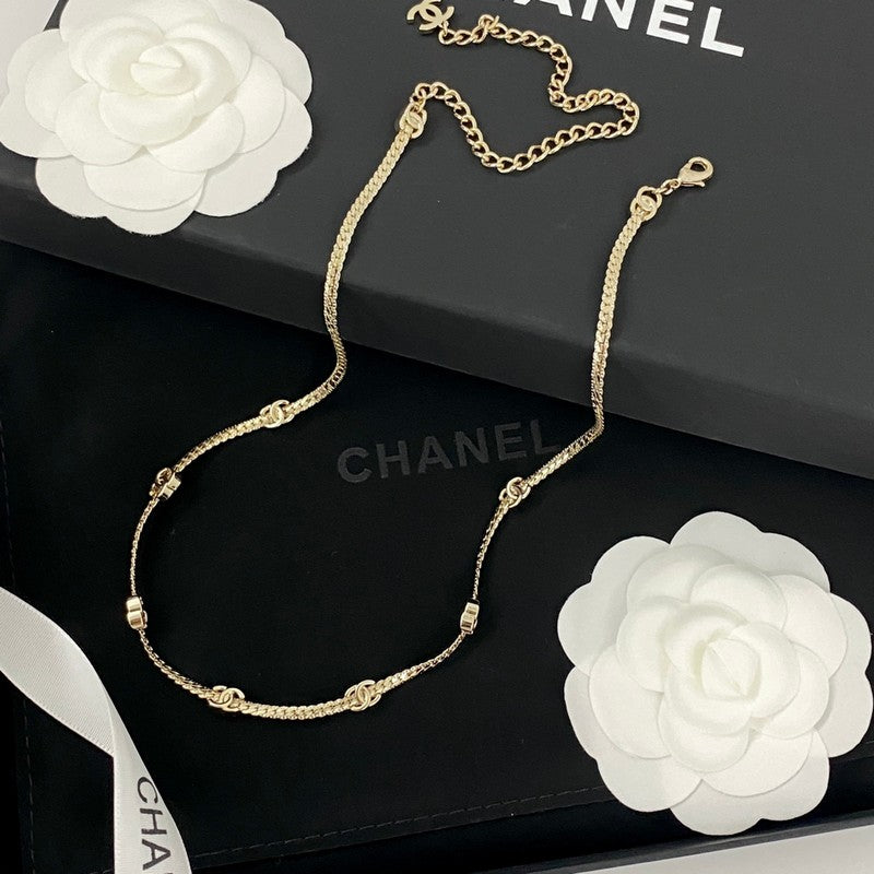 18K Chanel Chain Necklace