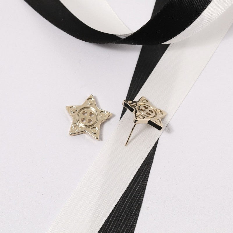 18K Chanel Star Gold Earrings
