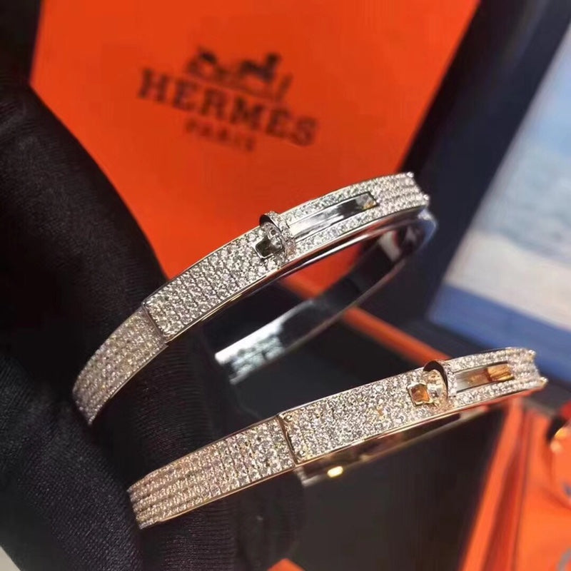 18K Yellow Gold Kelly Diamonds Hermès Bracelet