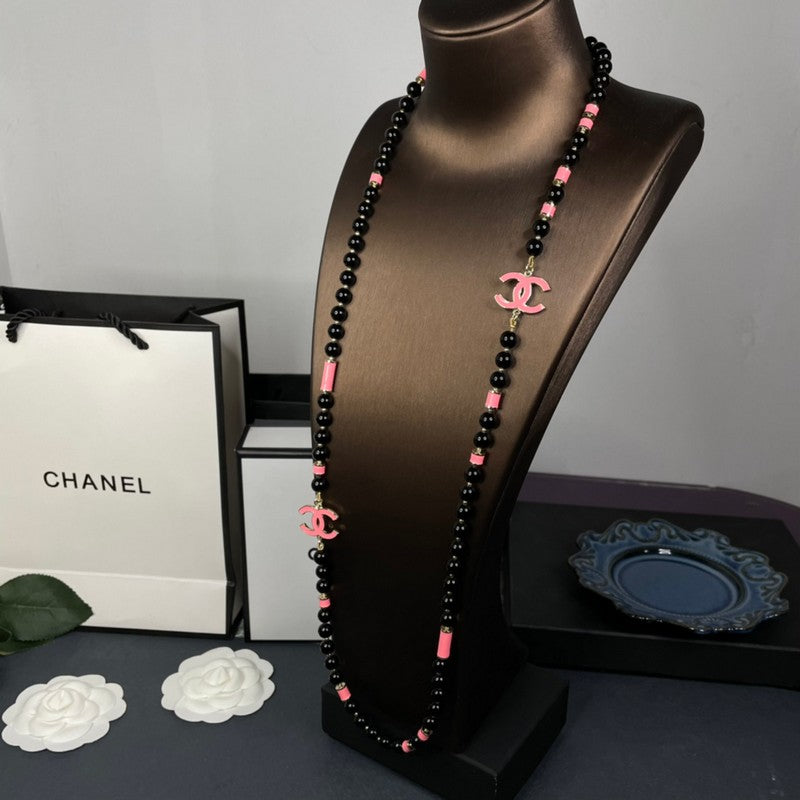 18K Chanel 24B Black Pearls Necklace