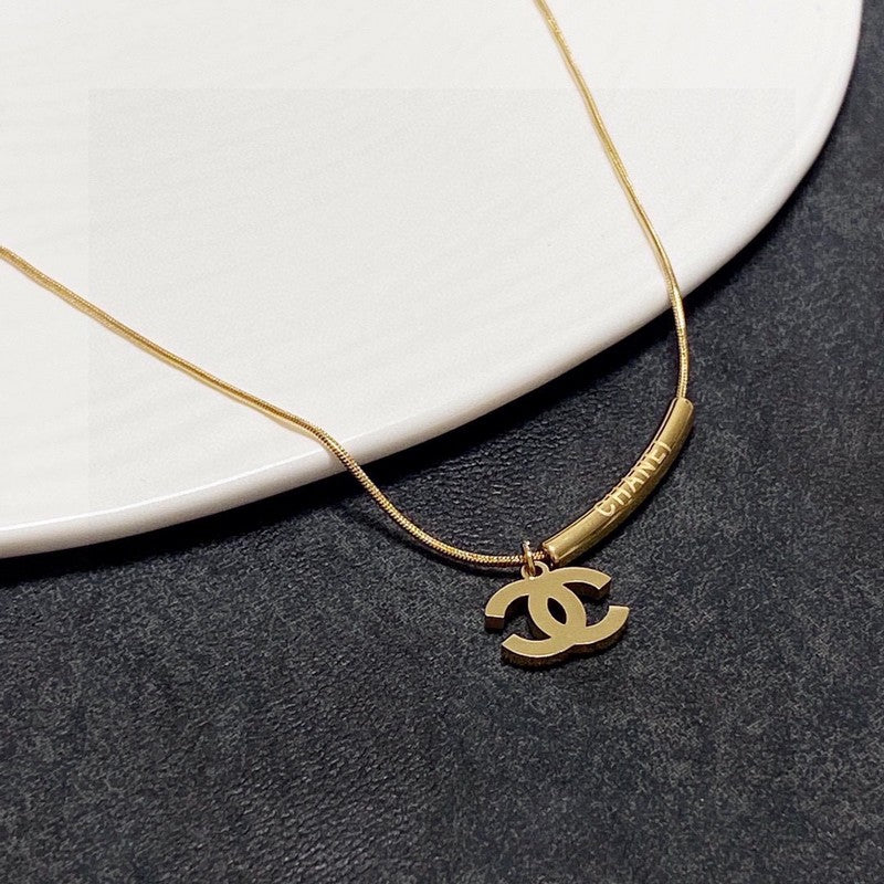 18K Chanel Gold Necklace