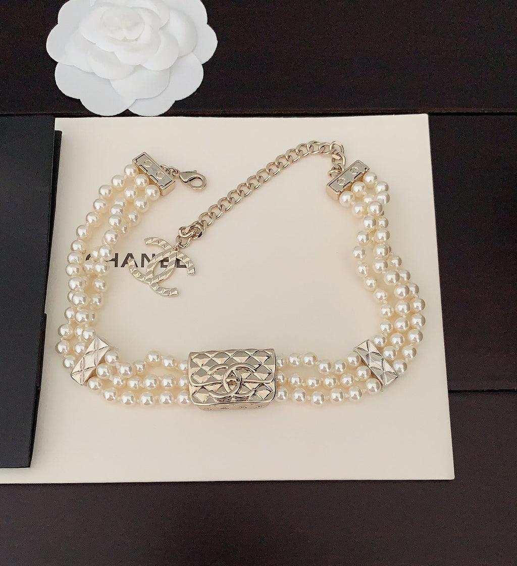 18K Chanel Bag Pearls Chain Necklace