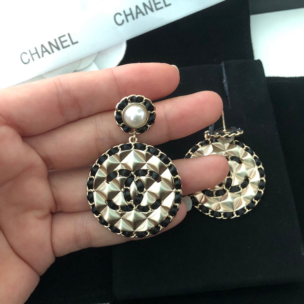 18K Chanel Leather Round Earrings