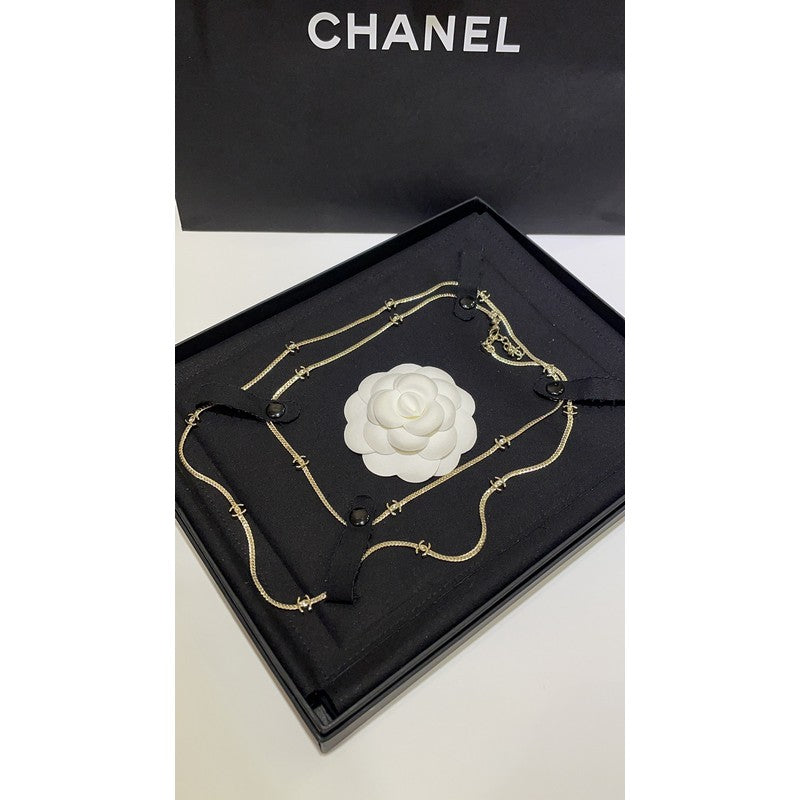18K Chanel 24B Flowers Long Necklace