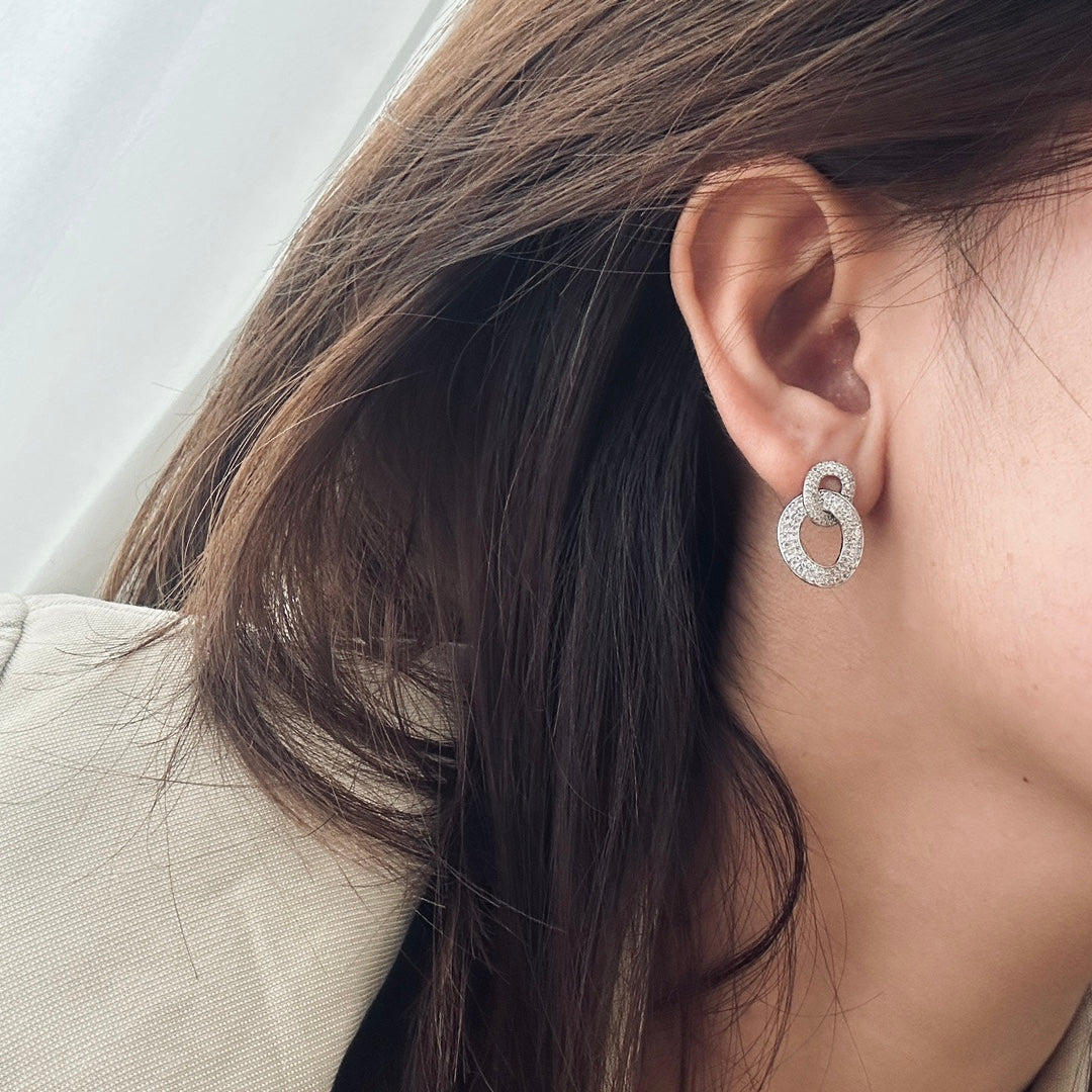18K Van Cleef & Arpels Olympia Diamonds Earrings