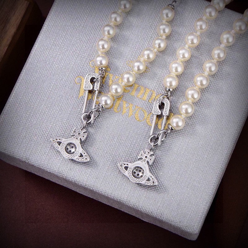 18K Vivienne Westwood Mini Bas Relief Pearls Necklace