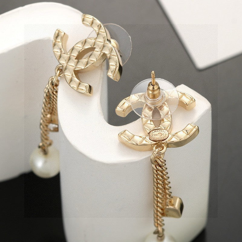 18K Chanel Long Pearl Pendant Earrings