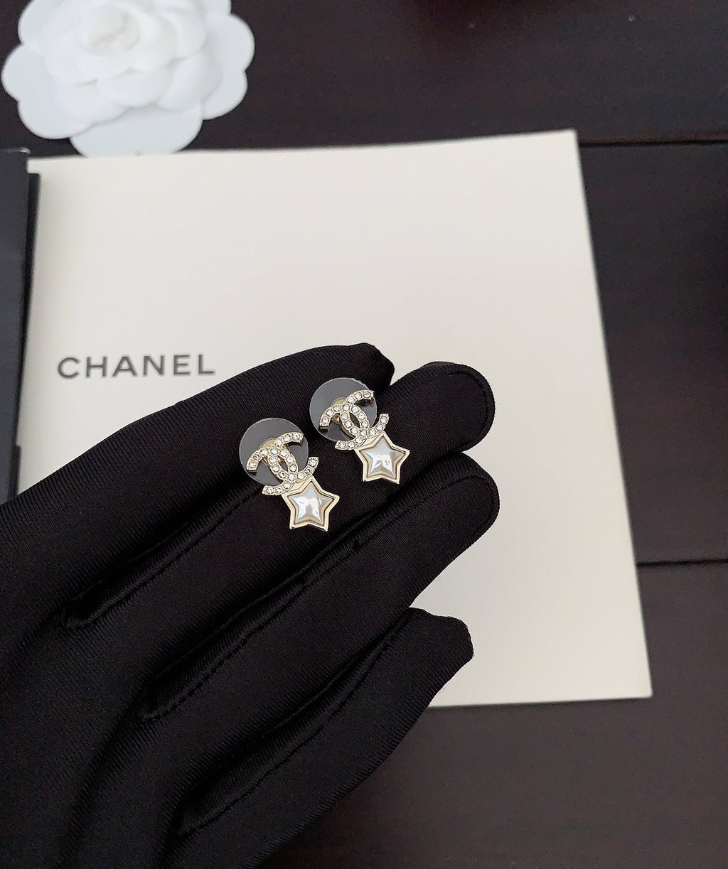 18K Chanel Star Crystals Earrings