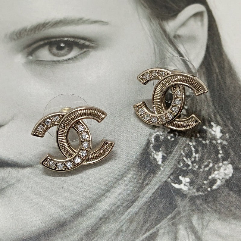 18K Chanel Vintage Diamond Gold Earrings