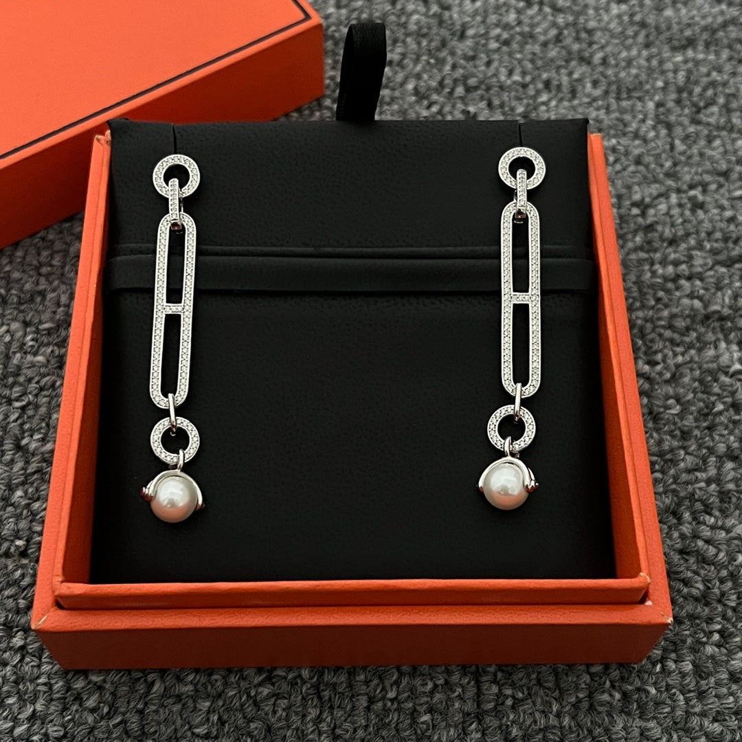 18K Hermès Chandra Diamonds Earrings