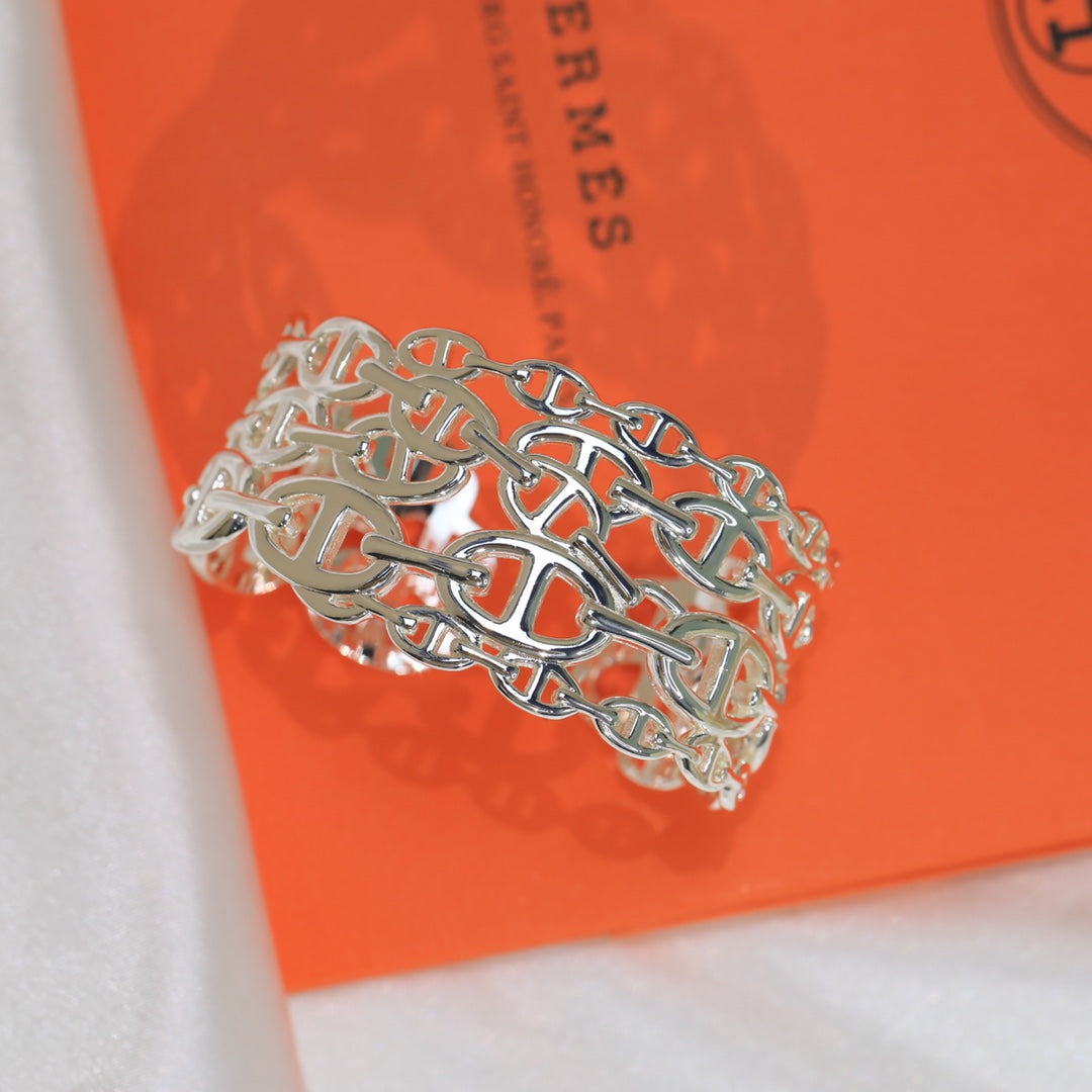 18K Chaine D'Ancre Wide Cutwork Hermès Bracelet
