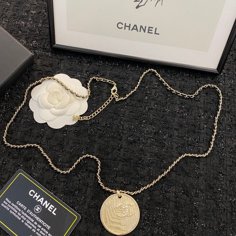 18K Chanel 22S Vintage Necklace