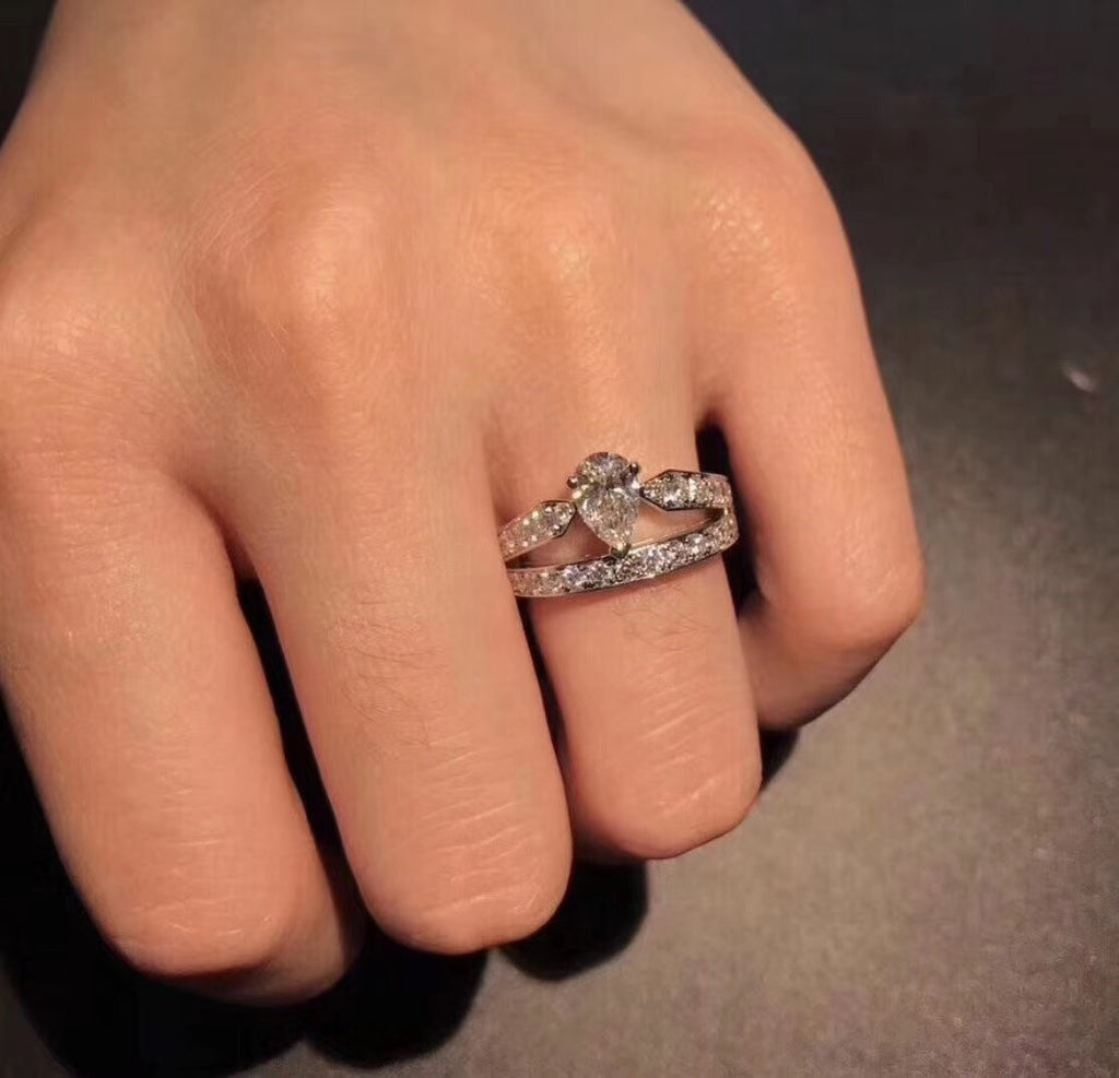 18K Chaumet Josephine Engagement Ring