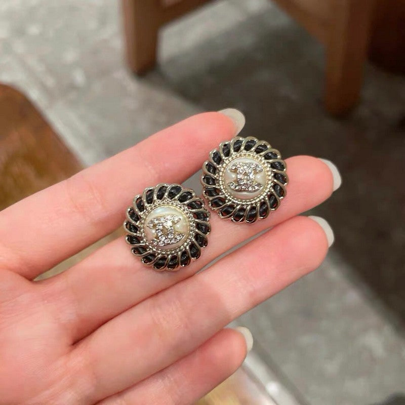 18K Chanel Black Earrings
