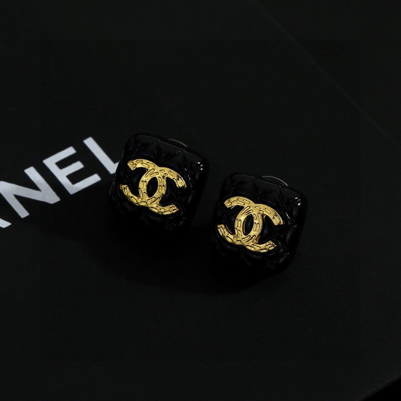 18K Chanel Black Gold Square Earrings