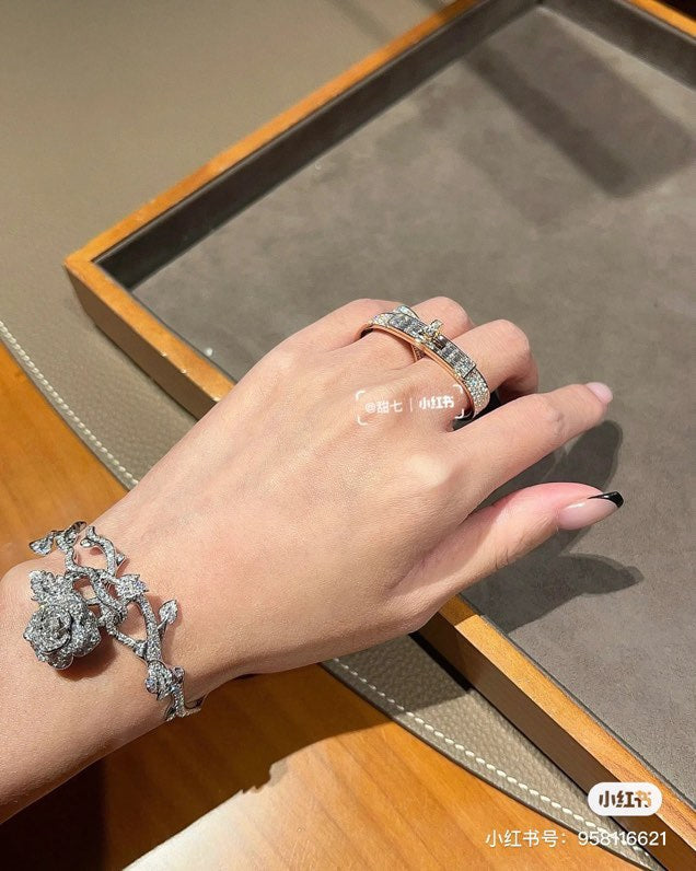 18K Kelly Gavroche Double Hermès Ring