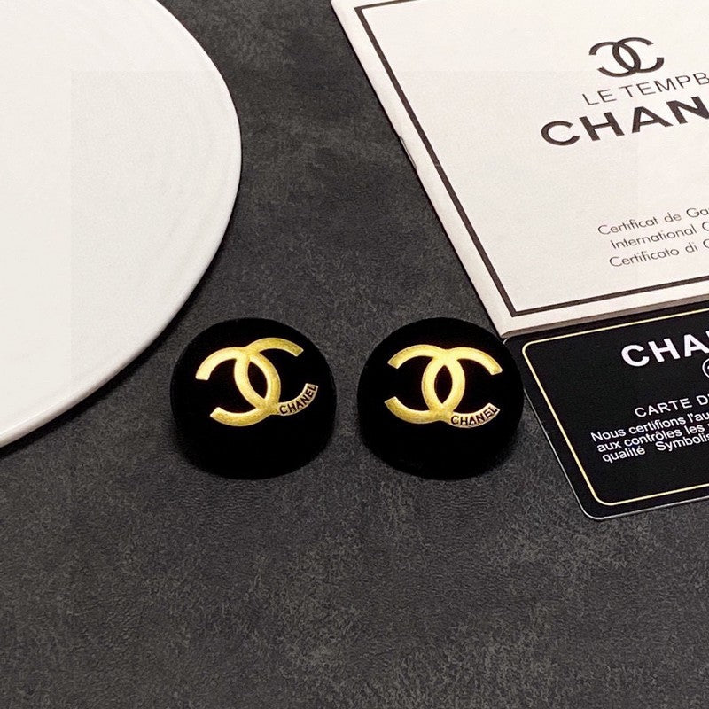 18K Chanel Black Yellow Gold Earrings