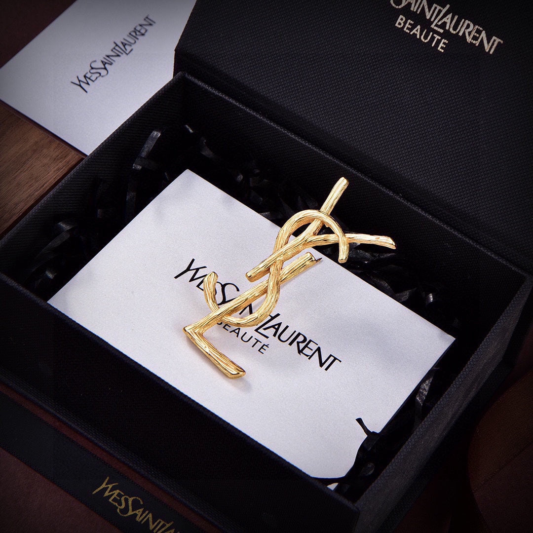 18K Saint Laurent YSL Vintage Brooch