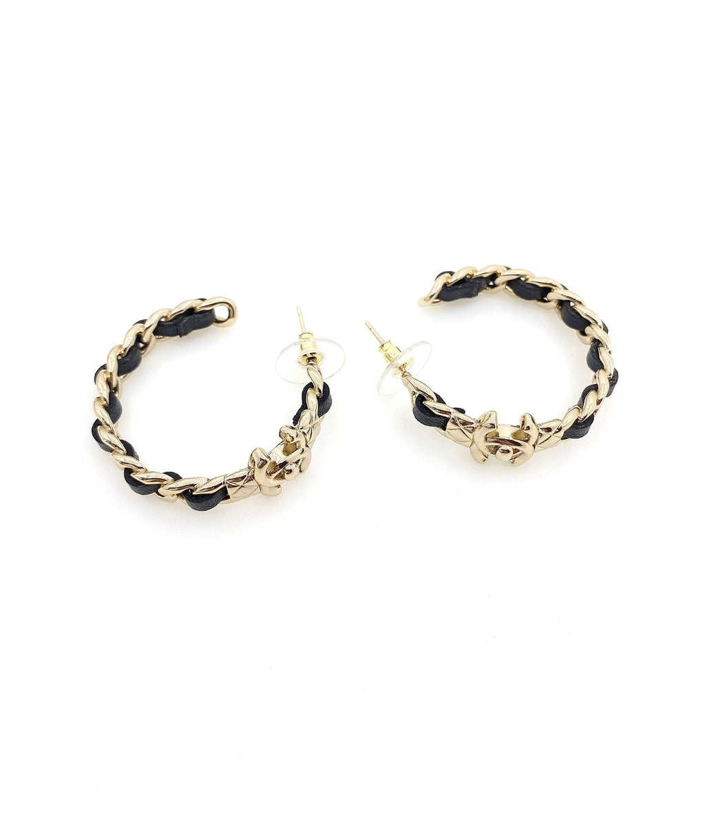 18K Chanel Cricle Leather Earrings