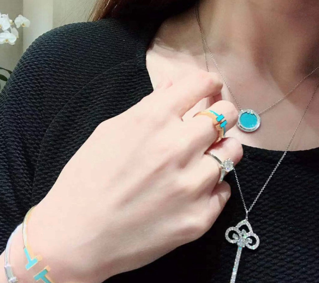 18K Tiffany & Co. Diamond & Turquoise Circle Pendant Necklace
