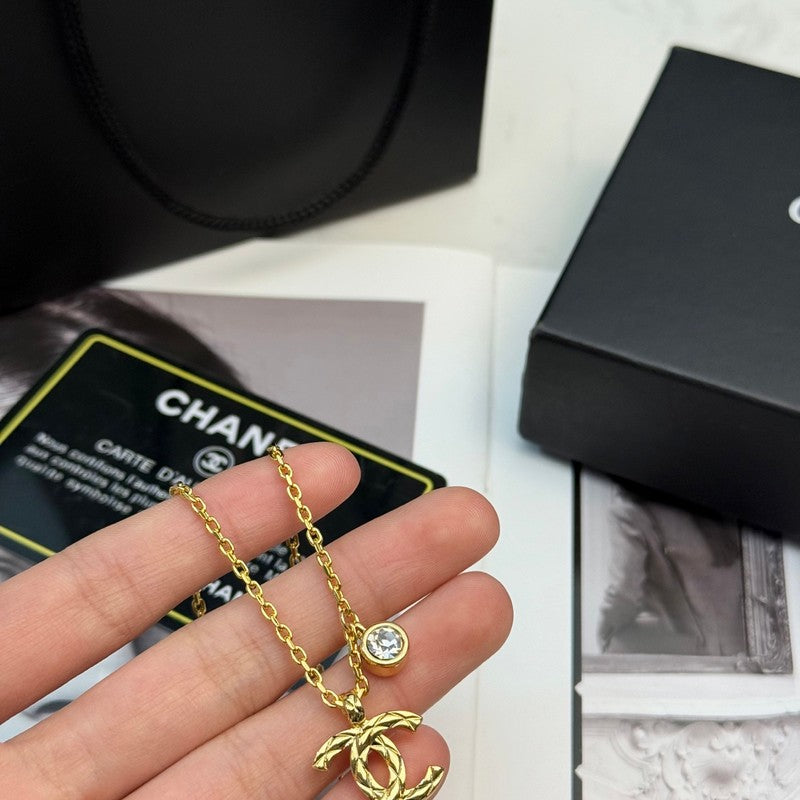 18K Chanel 26P Diamond Gold Necklace