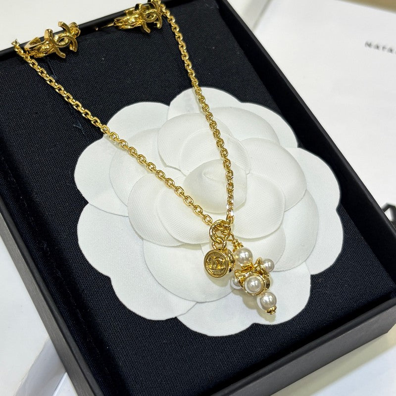 18K Chanel 26P Grape Pearl Gold Necklace