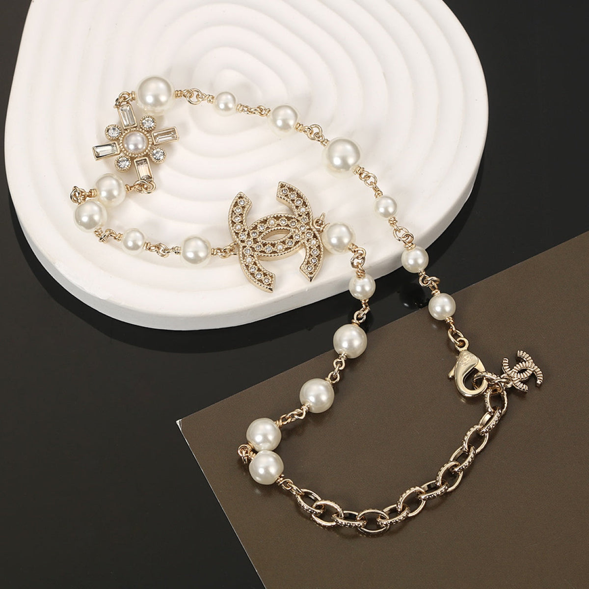 18K Chanel Flower Pearls Necklace