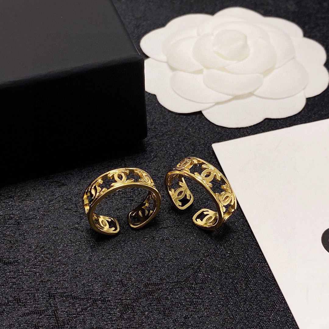 18K Chanel Vintage Openwork Ring