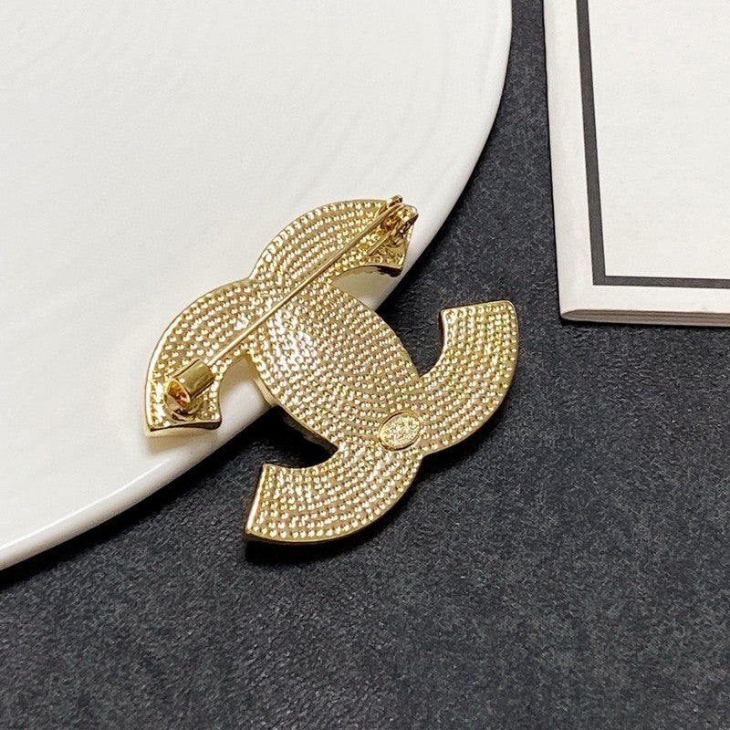 18K Chanel Pearl Gold Brooch