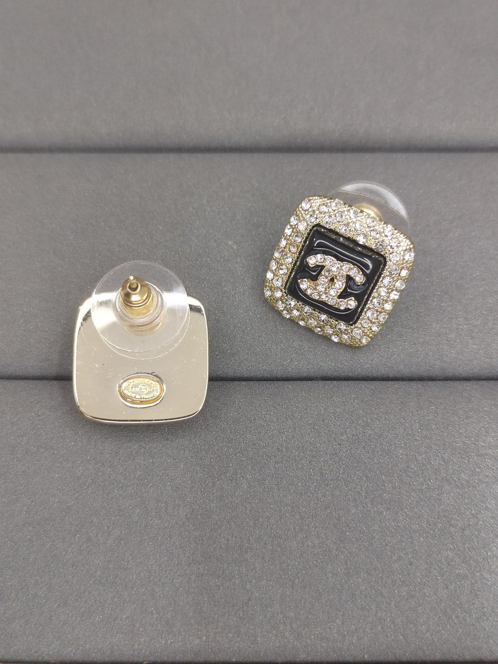 18K Chanel Diamond Square Black Earrings
