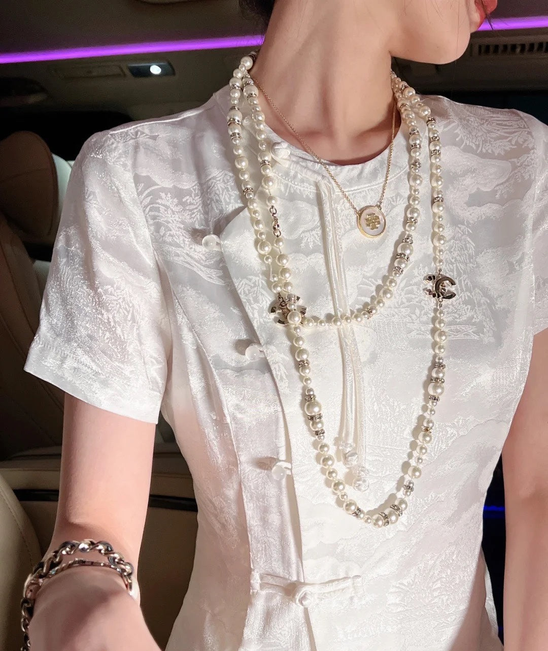 18K Chanel Pearls Long Necklace