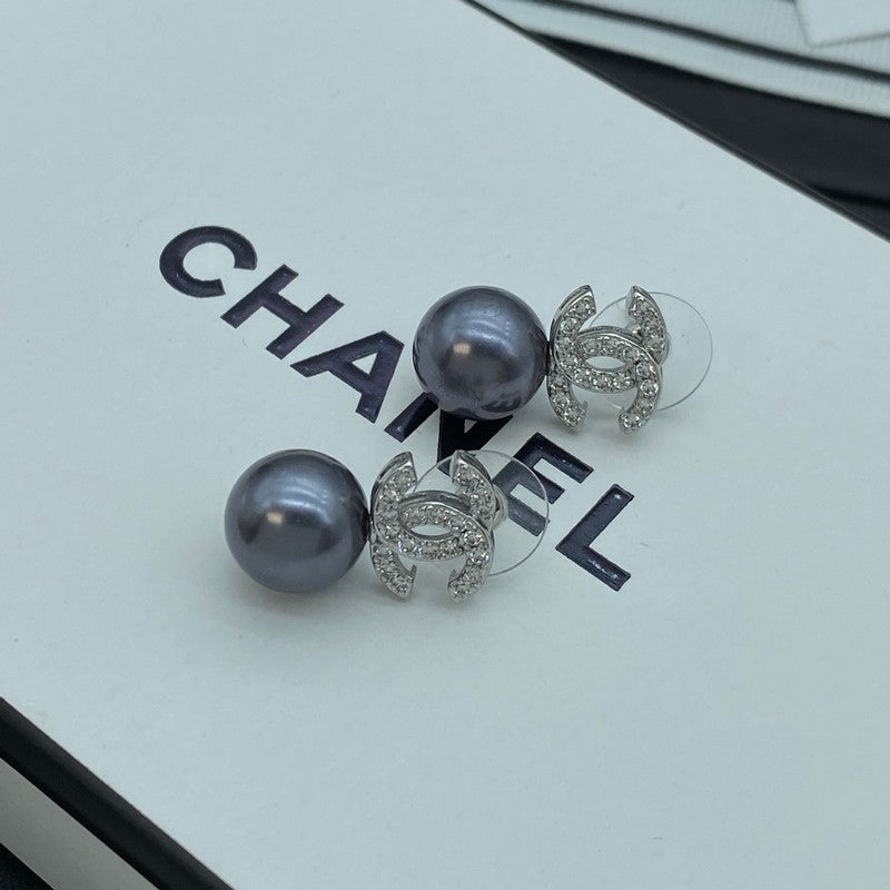 18K Chanel Pearl Drop Gold Earrings