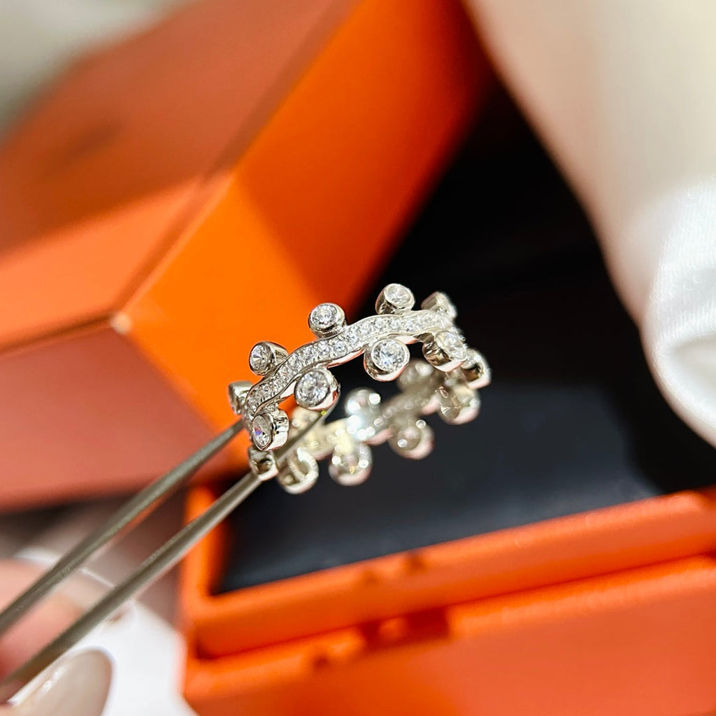 18K Vine Flower Dewdrops Diamond Hermès Ring
