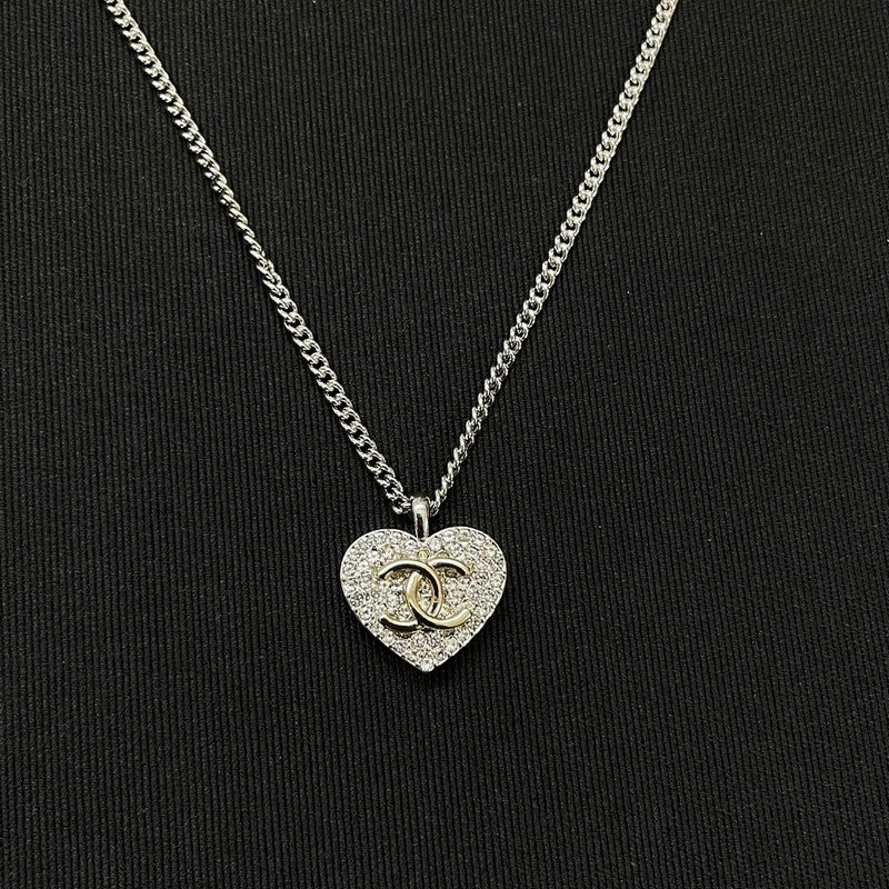 18K Chanel Diamond Heart Necklace