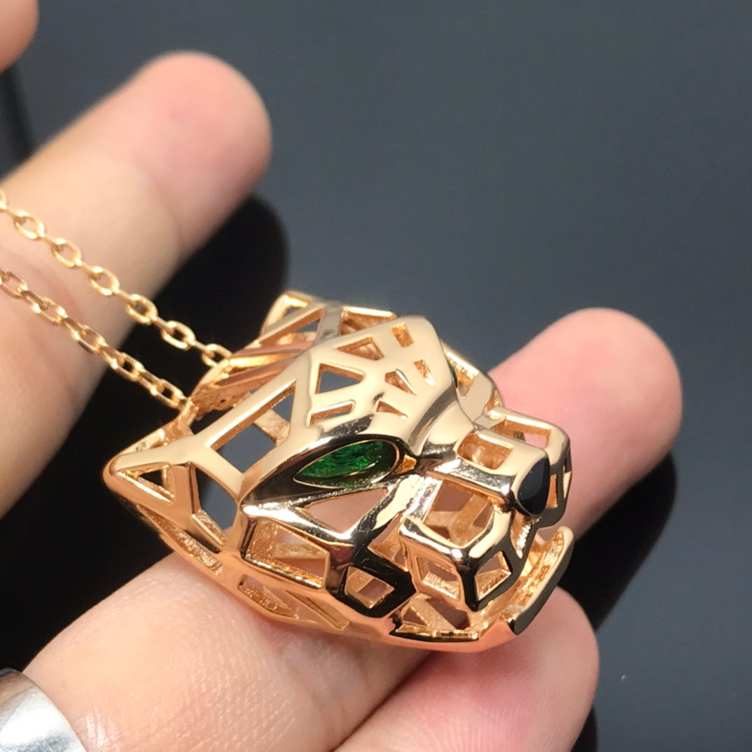 18K Cartier Panthère De Necklace